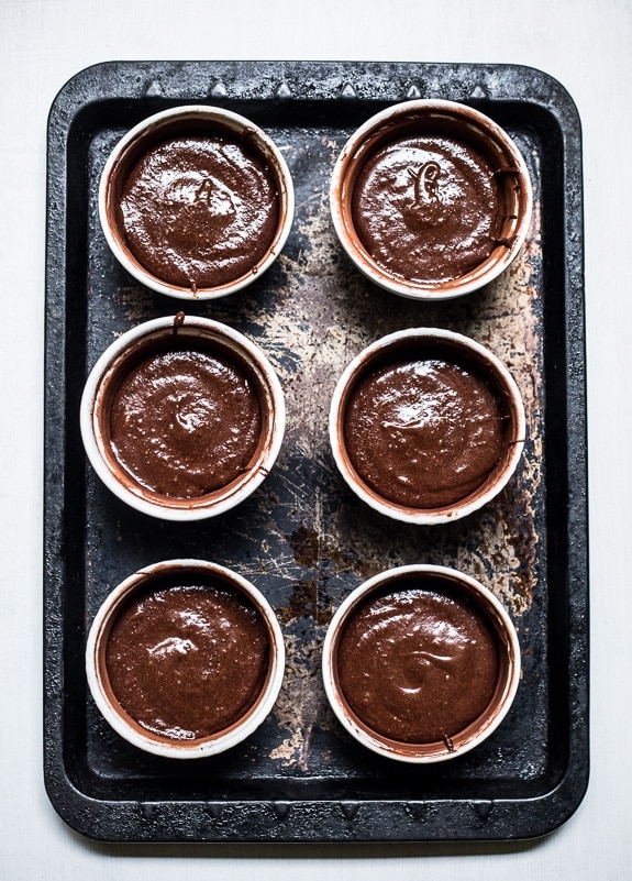 Salted Caramel Filled Molten Chocolate Cakes | Top With Cinnamon